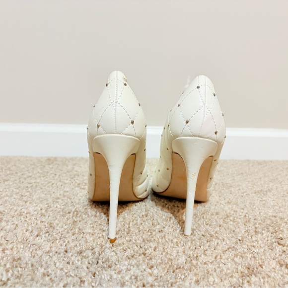 Elegant White Quilted Women's Heels - Picture 9 of 9